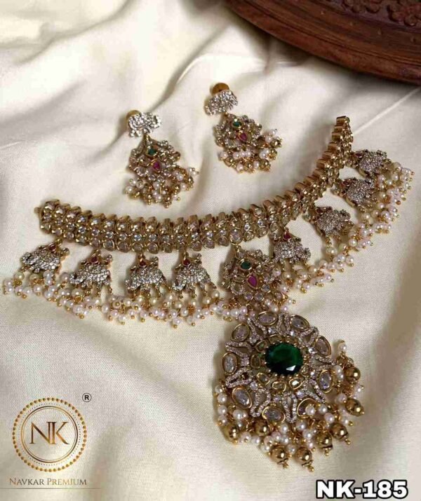 Gold Kundhan Necklace